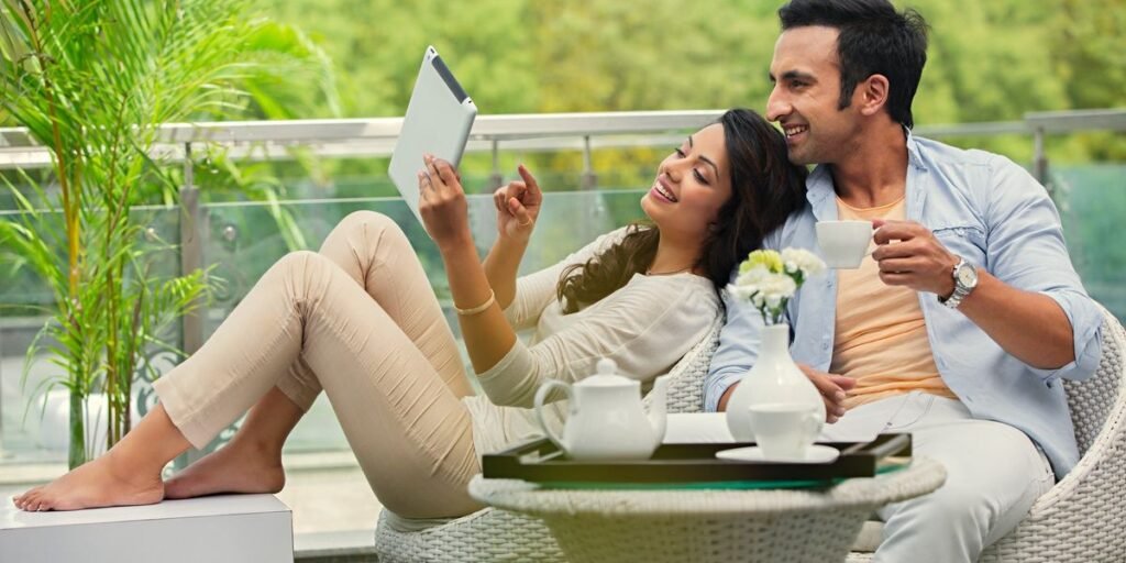 10 Signs of a Healthy Relationship That Feel Like “Home”